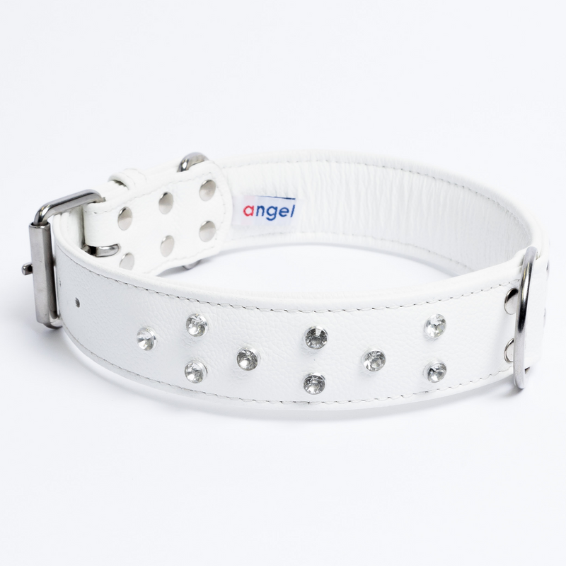 Charming collar