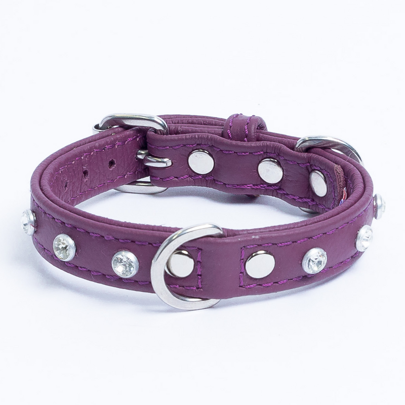 Charming collar