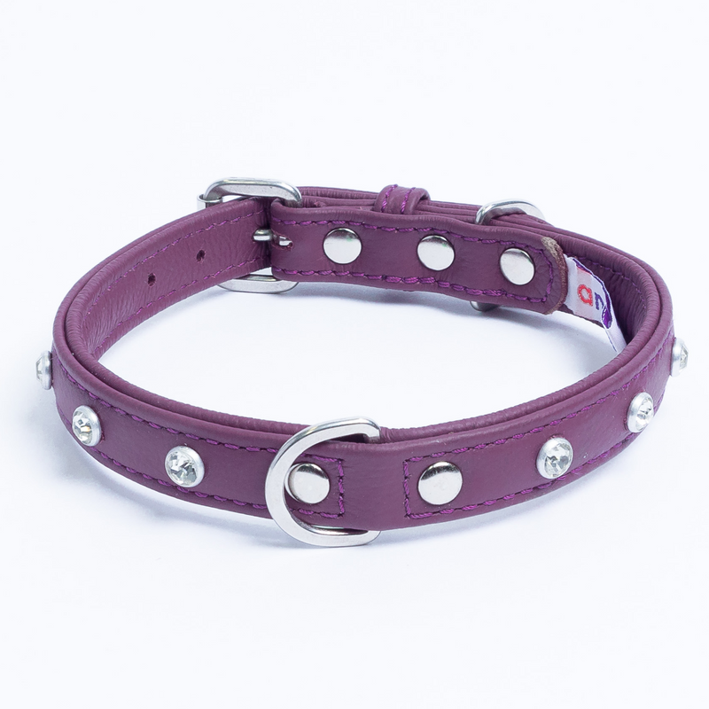 Charming collar