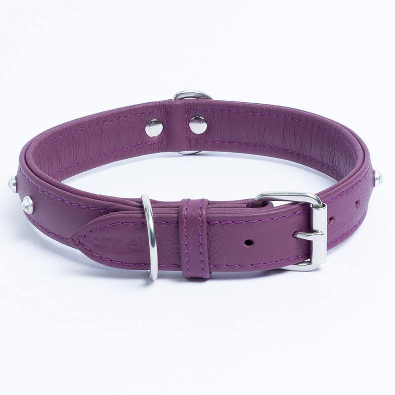 Charming collar