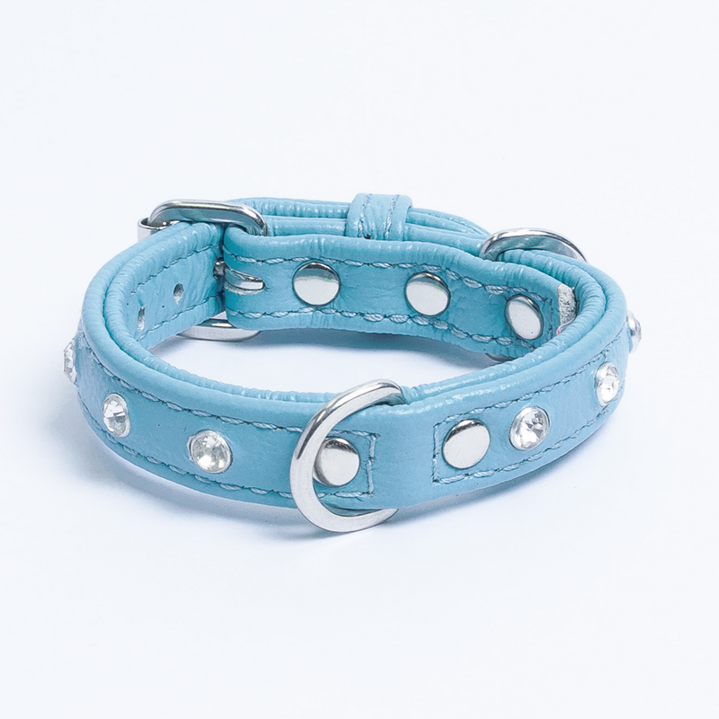 Charming collar